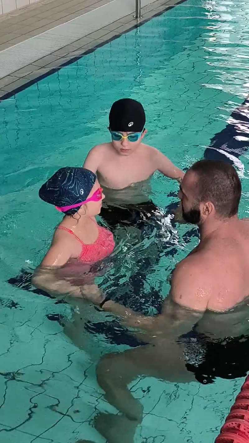 Zajecia plywania ORKA