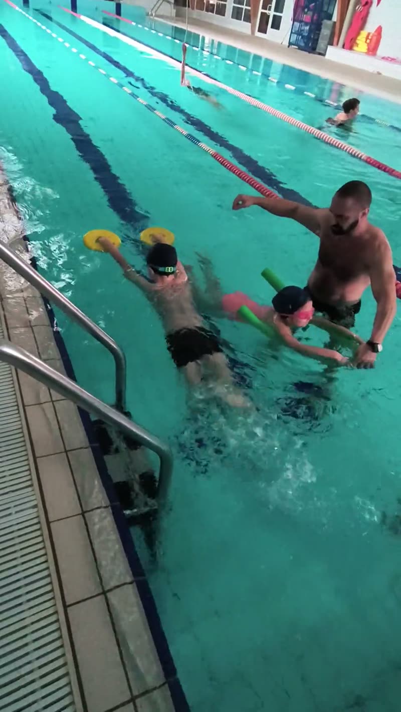 Zajecia plywania ORKA